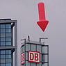 Roter Pfeil DB Hauptbahnhpf Berlin